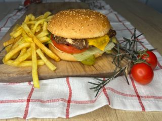 Телешки бургер (280г)