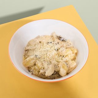 Картопляні ньоки з грибами та трюфельною пастою