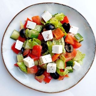 Греческий салат (250г)