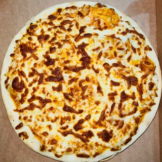 pizza cuatro quesos (grande)