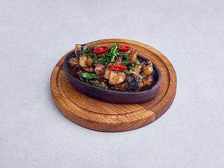 Twini na glinianej patelni