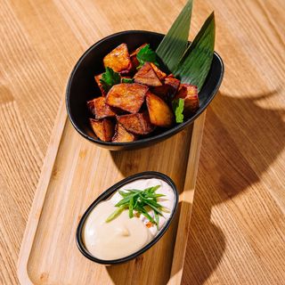 Cartofi cu confit de usturoi