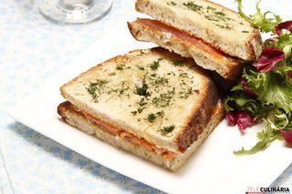 Tostas em Pão Alentejano