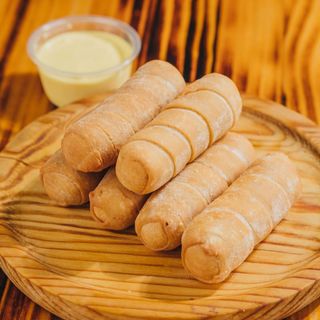 Tequeños de guayaba y queso