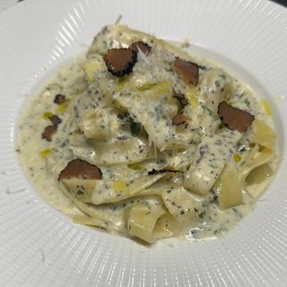 Black truffle fettuccine
