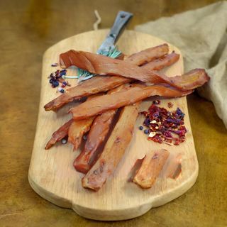 Suvite pastrama picanta