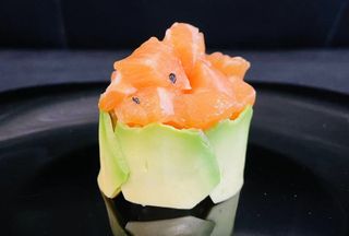 85.Tarta Salmón Con Aguacate (2 Uds.)