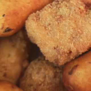 Cuoppo arancine mignon carne 