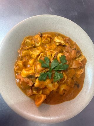 Tortellini arrabiata