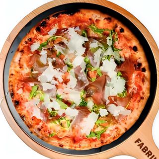 Monika - Pizza Napolitana