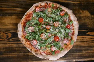 Pizza Pršut & riga