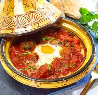 Plat Tajine De Kefta Aux Œufs