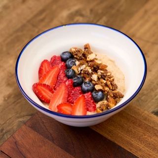 Yoghurt & Granola