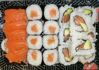 A23 - Sashimi + Maki + California