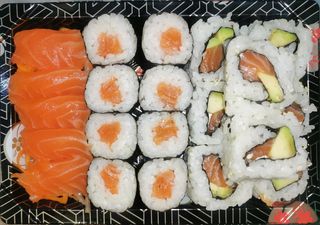 A23 - Sashimi + Maki + California