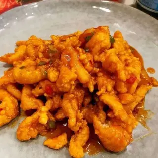 Pollo Con Salsa Picante