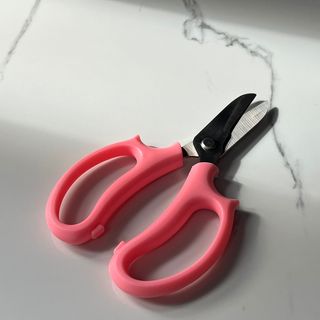 Секатор для квітів рожевий 