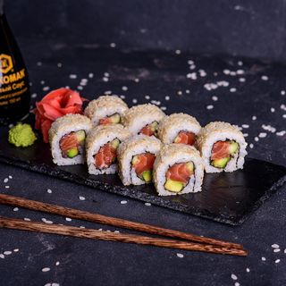 Рол Каліфорнійські з лососем в кунжуті (200г)