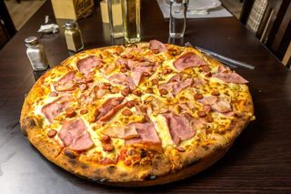 Pizza Quattro Carni Ø 32cm