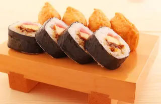 Futomaki De Salmón y Aguacate