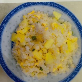 30 Riso saltato con ananas