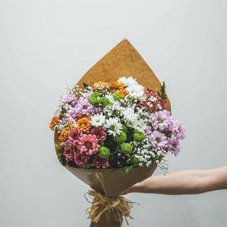 Ramo margaritas de colores (S)