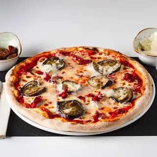 Pizza parmigiana (mediana)