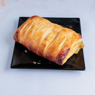 Lisnato pecivo sa jabukom