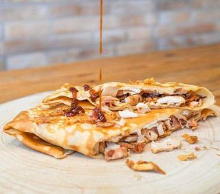 Crepe chicken BBQ