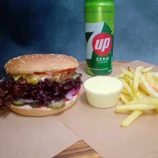 Комбо меню  Бургер м'ясний