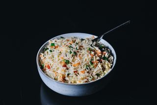 ბრინჯი კვერცხით და ბოსტნეულით, H1