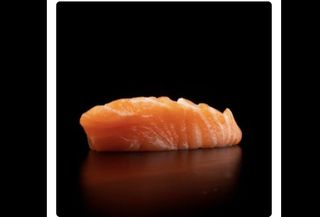 Sashimi salmone 4 pezzi