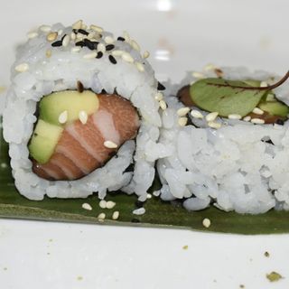 U1. Sake avocado - 4 pezzi