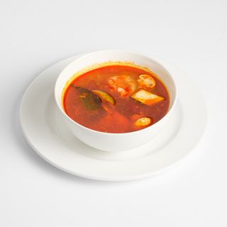 26. Tom yum goong