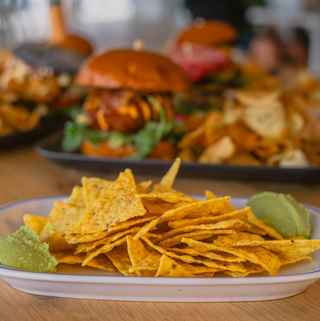 Nachos com Guacamole
