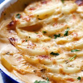 Patatas Gratinadas con Bechamel