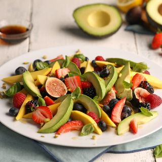 SALAD FRUIT AU AVOCAT