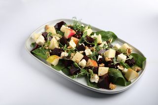 Салат Хориатики с фокаччо (300г)