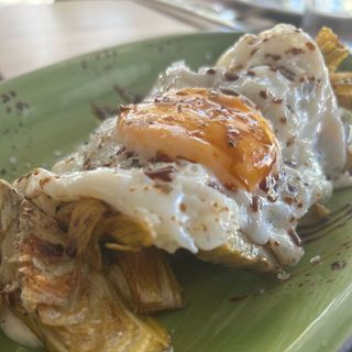 ALCACHOFAS Y QUESO TRUFADO