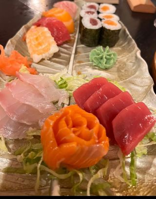 Mixto sushi y sashimi (24 uds.)