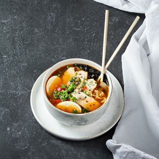 Рамен сырный с курицей