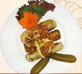 Sajgonki z specjalnym sosem 3szt