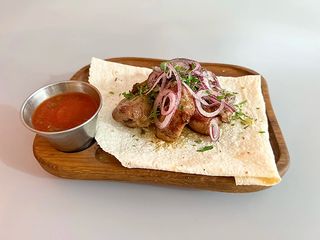 Шашлик зі свинини (200/50 г)