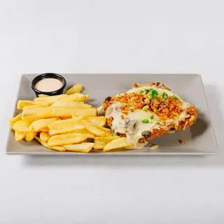 Panirana puretina punjena šunkom i mozzarellom
