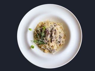 Паста з телятиною та Трюфельним соусом (280г)