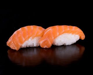 Нигири Сьомга (2бр-70г)