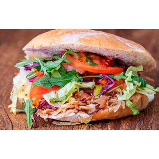 Döner kebab con piña