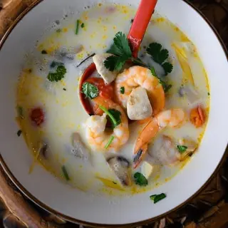 Tom yam kung