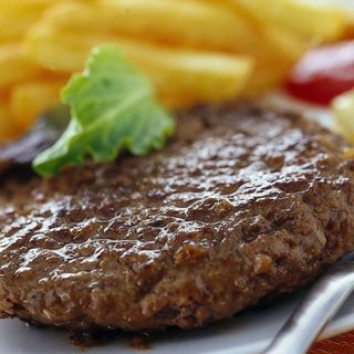 Hamburger di black angus 100%(250g) con patate dippers