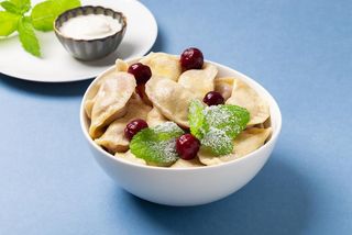 Pierogi z wiśnią 12 szt.